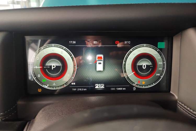 Used 212 T01 2025 2.0T Changfeng