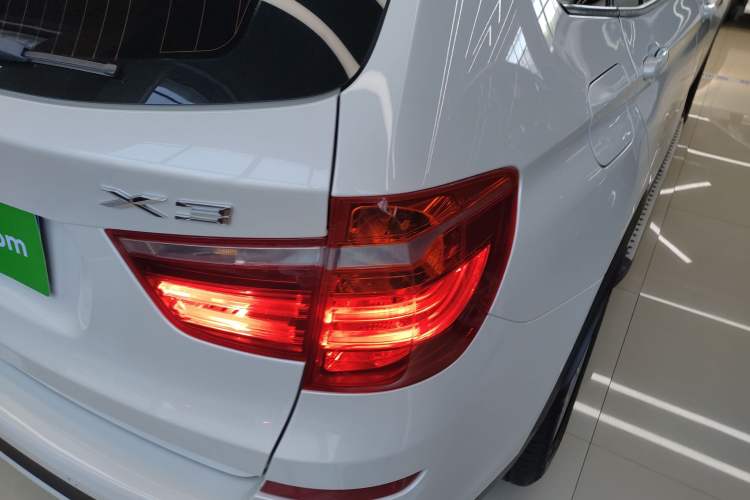 Used BMW X3 2016 sDrive20i
