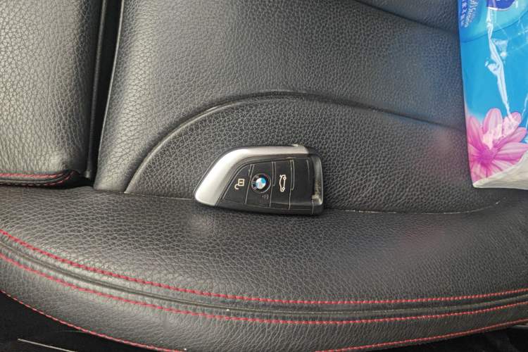 Used BMW X1 2016 xDrive20Li Luxury Model
