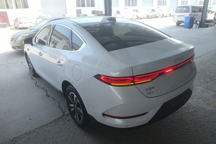 Used BYD Qin PLUS 2025 DM-i Smart Drive 120KM Superior Model
