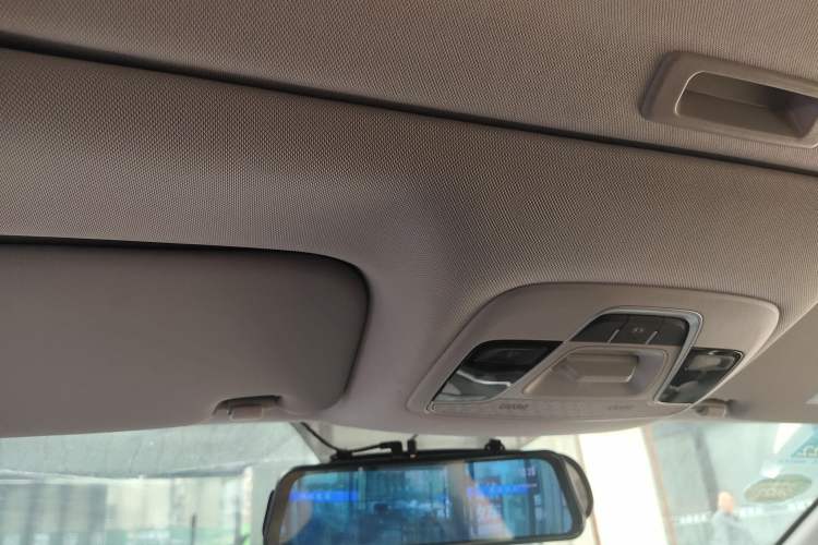 Used Geely Auto Emgrand 2021 UP 1.5L Manual Luxury Model Headliner