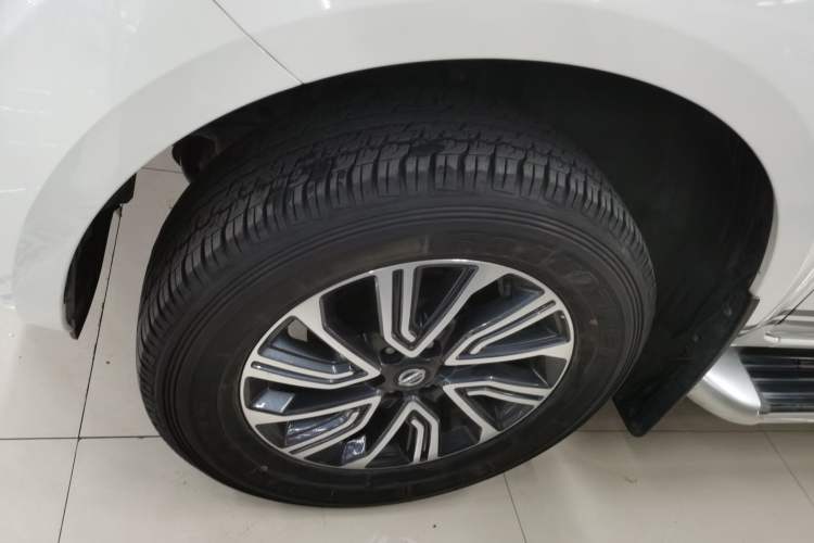 Used Nissan Terra 2020 2.5L XL Upper Automatic Two-Wheel Drive Luxury Edition
