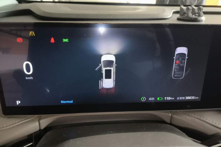 Used SAIC MAXUS Dajia 7 2024 605 km Extended Range Highland Version Six-Seater Instrument Cluster