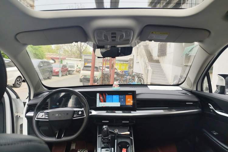 Used Roewe RX5 eMAX 2022 1.5T PHEV Fearless Deluxe Edition Center Console