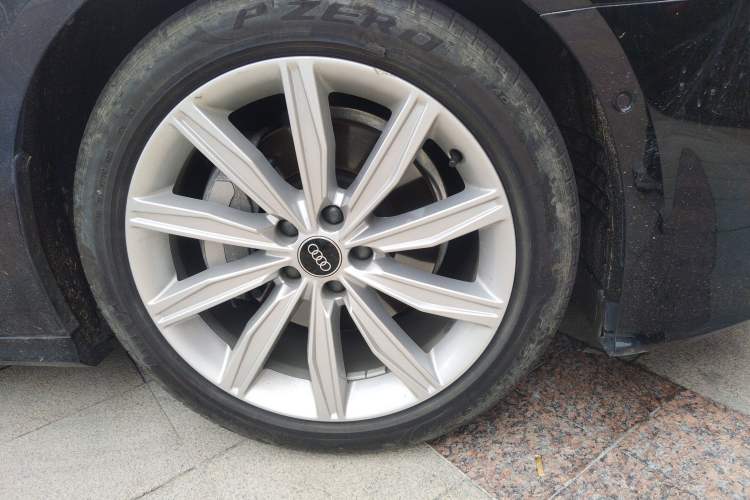 Used Audi A6L 2023 Revised 45 TFSI Prestige Dynamic Edition Right Front Wheel Hub