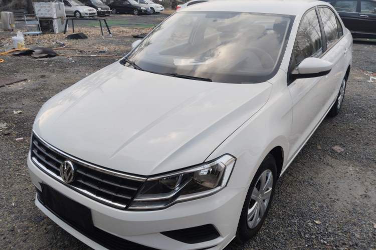 Used Volkswagen Jetta 2017 1.5L Manual Fashion Edition