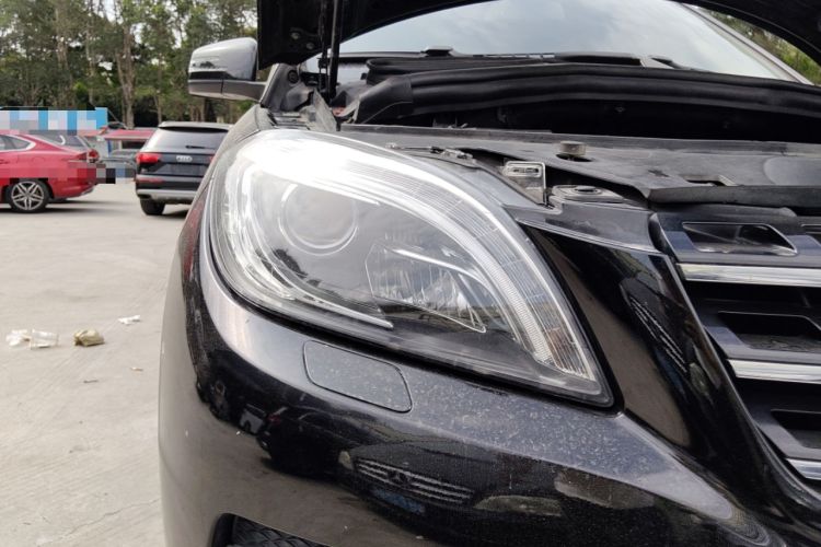 Used Mercedes-Benz M-Class 2012 ML 300 Right Front Headlight