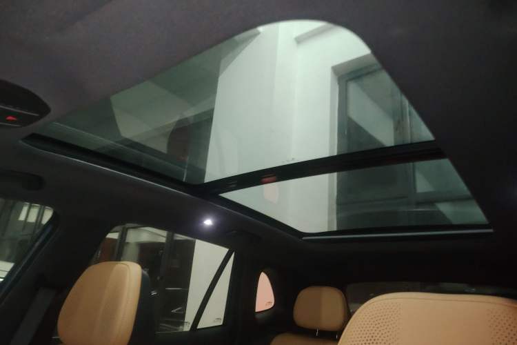 Used Geely Galaxy Xingjian 7 EM-i 2025 120km Flagship Edition Headliner