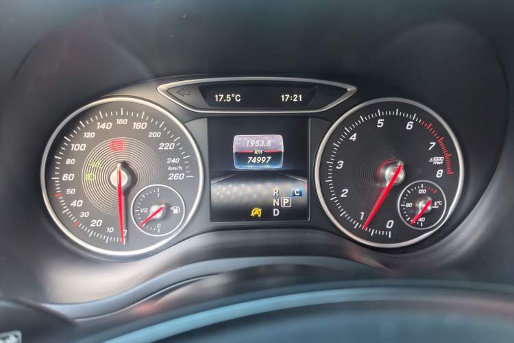 Used Mercedes-Benz B-Class 2015 B 200 Fashion Model
