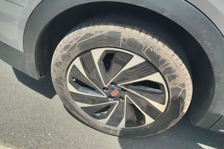 Used Hongqi HS7 PHEV 2024 2.0T PHEV Four-Wheel Drive Flagship Edition 6 Seats
