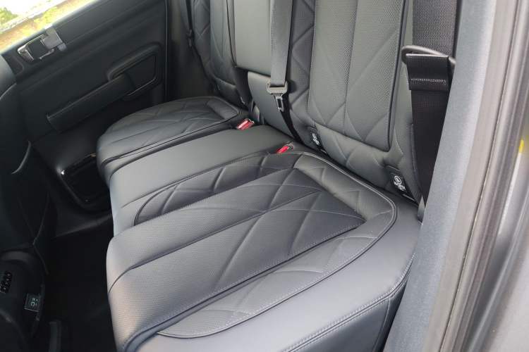 Used Formula Leopard 5 2025 TianShen Intelligent Driving Ultra Edition Left Rear Seat