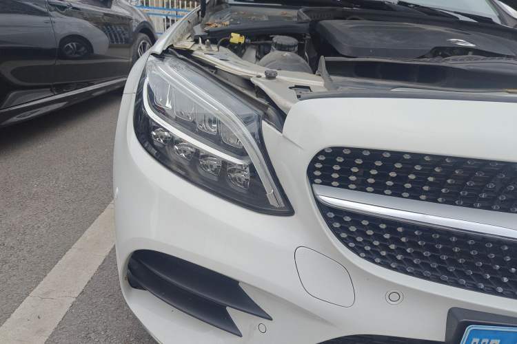 Used Mercedes-Benz C-Class 2021 C 200 L Fashion Edition Sport Version Right Front Headlight