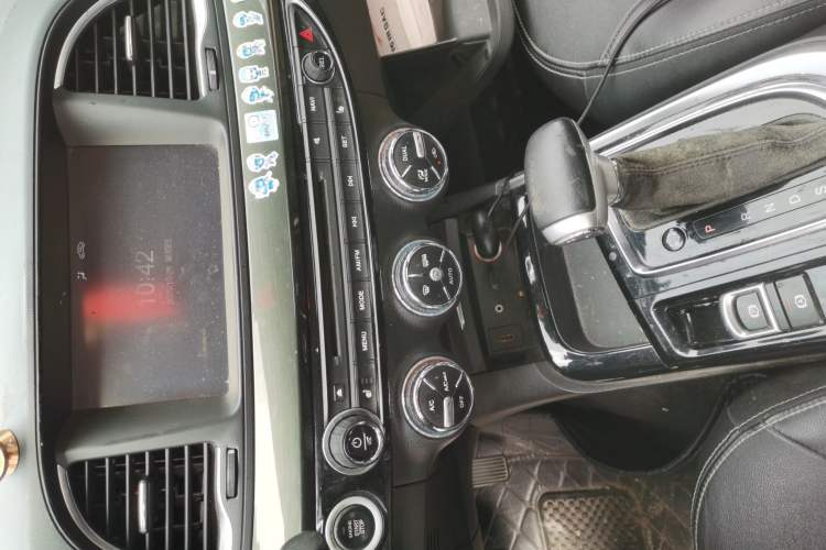 Used GAC Trumpchi GA6 2015 1.8T DCT Luxury Navigation Model
