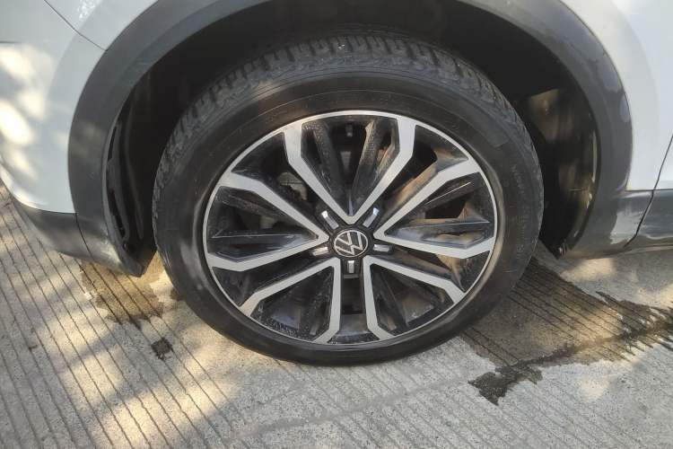 Used Volkswagen T-ROC 2022 280TSI DSG Two-Wheel Drive Elite PLUS
