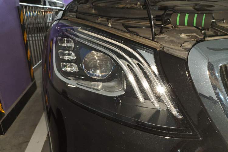 Used Mercedes-Benz Maybach S-Class 2020 S 450 4MATIC Right Front Headlight