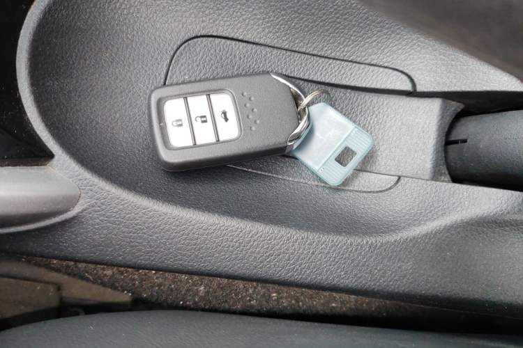 Used Honda Crider 2016 1.8L CVT Luxury Edition Vehicle Key