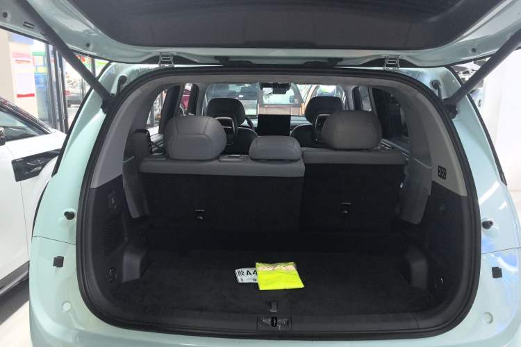 Used Zeekr MIX 2025 Intelligent Driving Version Trunk