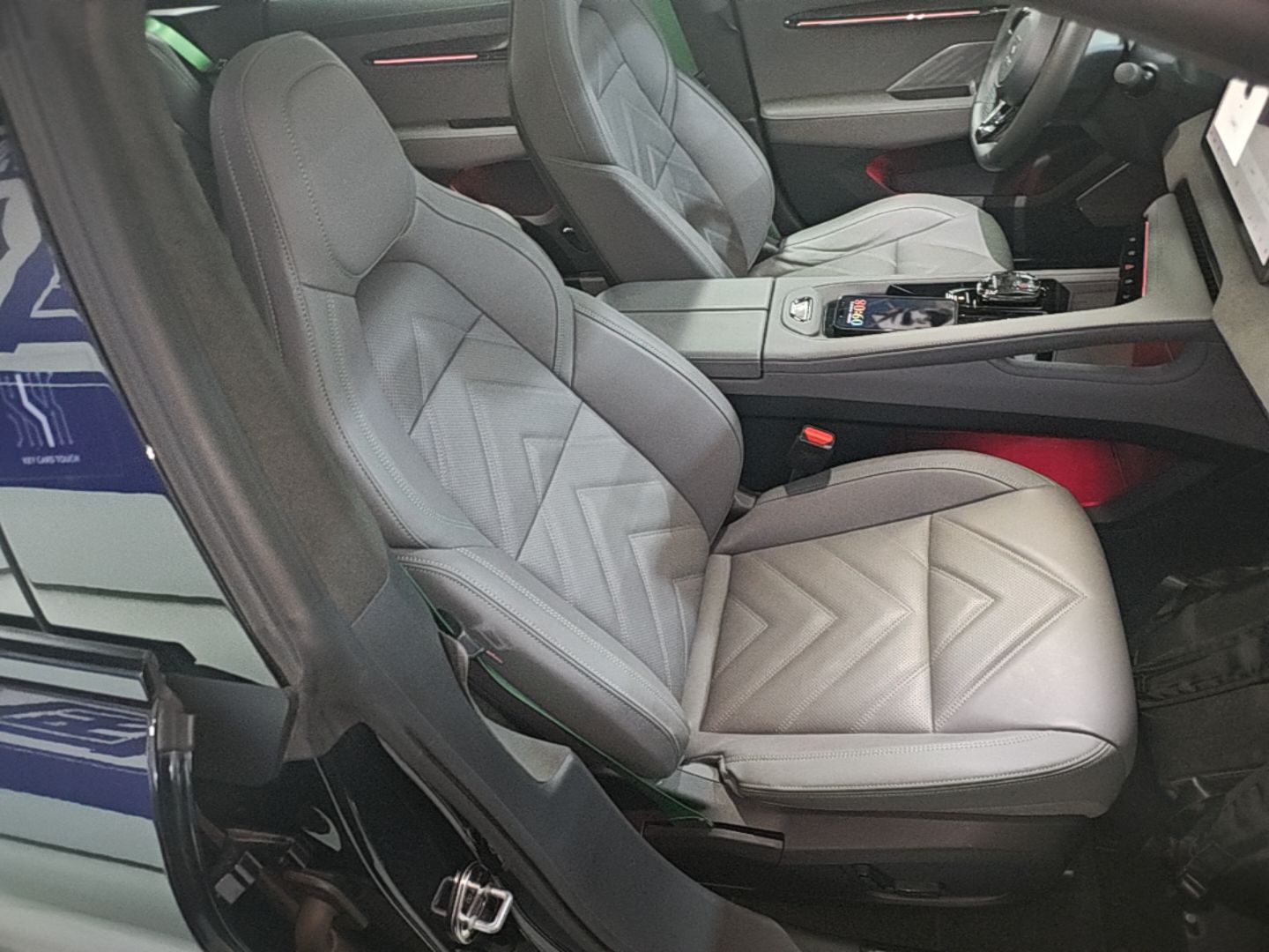 Zeekr 001 2022 Long-Range Dual-Motor WE Edition — снимка 19