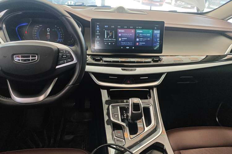 Used Geely Auto Jiajie 2022 1.8TD DCT Platinum Comfort Model Audio And AC Panel