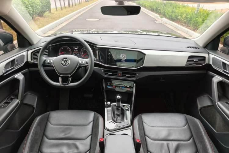 Used Volkswagen Tayron 2020 330TSI Two-Wheel Drive Luxury Smart Connectivity Version