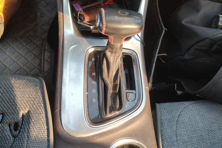 Used GAC Trumpchi GA4 2018 200T Automatic Luxury Edition Gear Lever