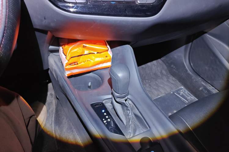 Used Toyota IZOA 2021 2.0L Enjoy Edition