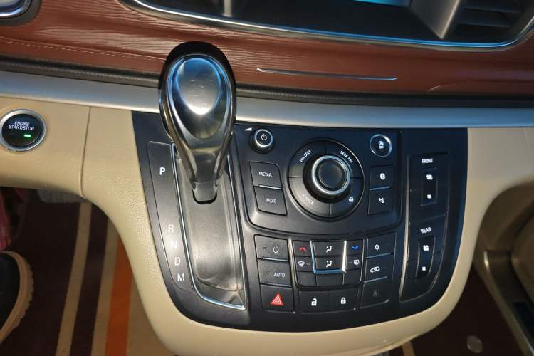 Used Buick GL8 2017 25S Luxury Version China V Standard