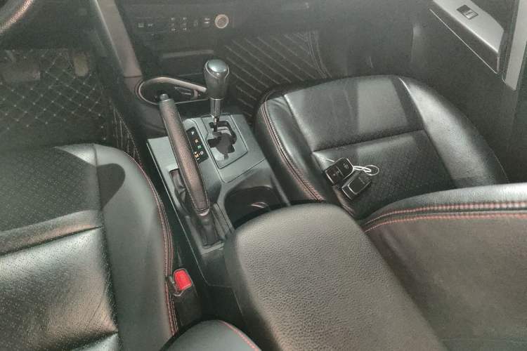 Used Toyota RAV4 2016 2.0L CVT Two-Wheel Drive Comfort Edition China V Standard
