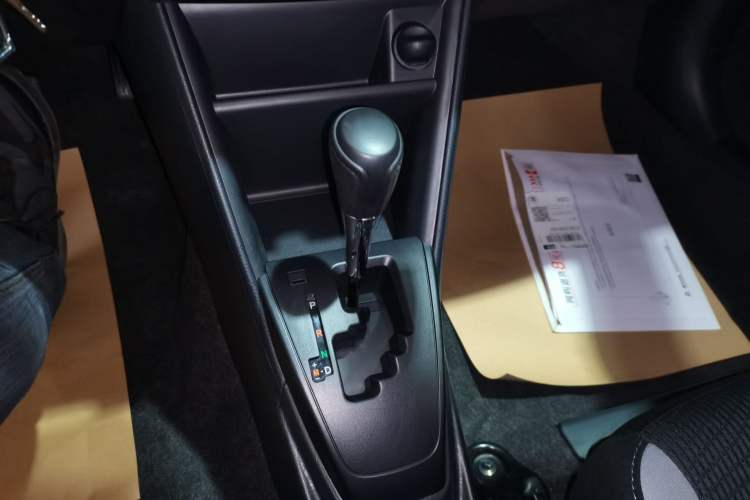 Used Toyota YARiS L Zhi Xuan 2022 1.5L CVT Leading PLUS Edition Gear Lever