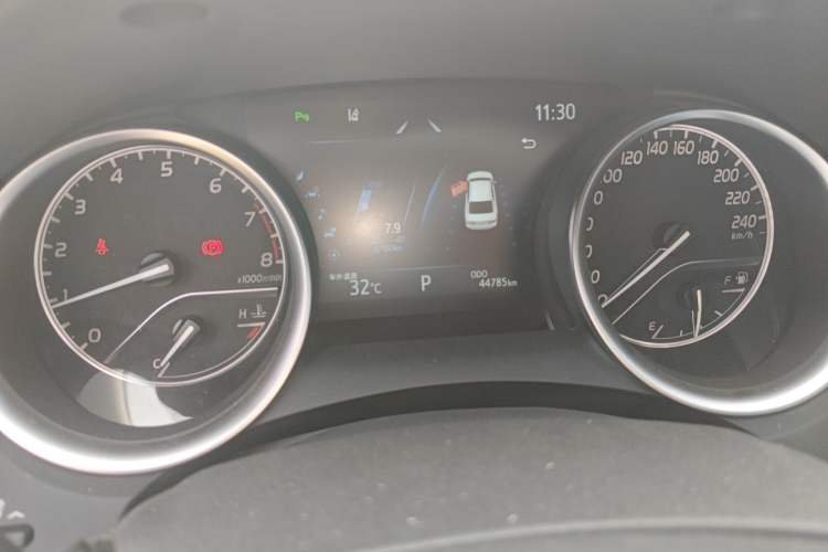 Used Toyota Camry 2021 2.0G Luxury Edition
