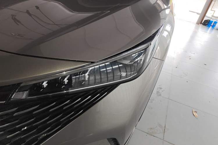 Used Roewe RX5 2023 1.5T Luxury Sliding-Screen Version