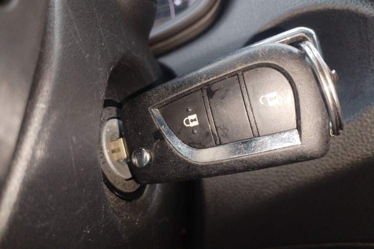 Used Toyota FRONTLANDER 2023 2.0L CVT Elite Edition Vehicle Key