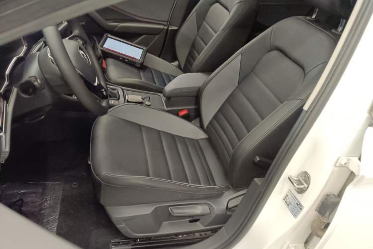 Used Volkswagen Sagitar 2022 280TSI DSG Flyover Edition
