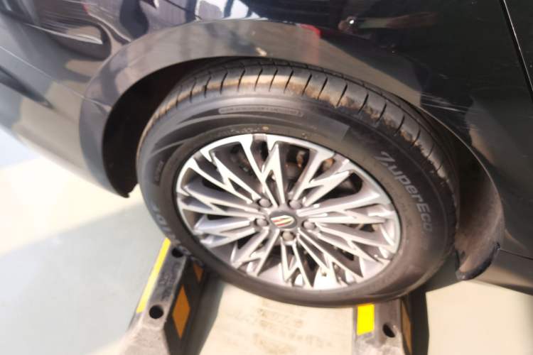 Used Hongqi H5 2024 1.5T DCT Smart Connect Flagship Edition Exterior 5