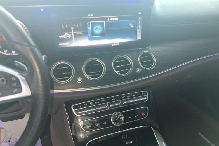 Used Mercedes-Benz E-Class 2017 E 300 L Sporty and Stylish Model
