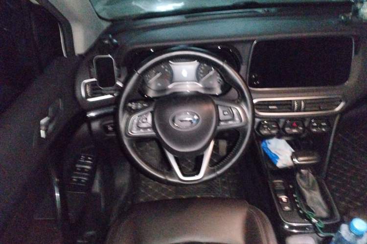 Used GAC Trumpchi GS4 2018 235T Automatic Two-Wheel Drive Luxury Smart Connectivity Millionth Anniversary Edition Steering Wheel