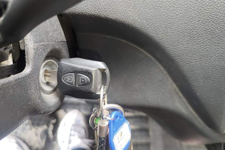 Used CHANGAN KAICHENG Ruixing M60 2019 1.5L Standard Version China VI Van with 5 Seats DAM15KR
