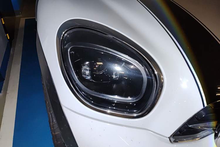 Used MINI Countryman 2014 1.6T COOPER S ALL4 Right Front Headlight
