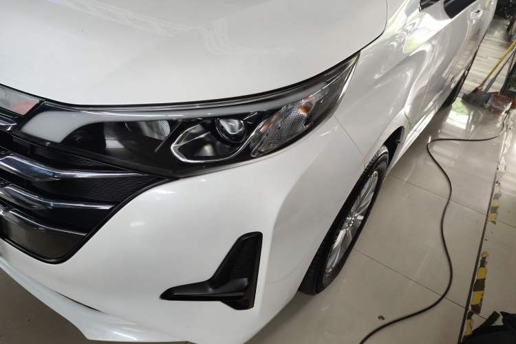 Used GAC Trumpchi M6 2019 270T Automatic Luxury Edition (6-seater) - China V Standard Left Front Headlight