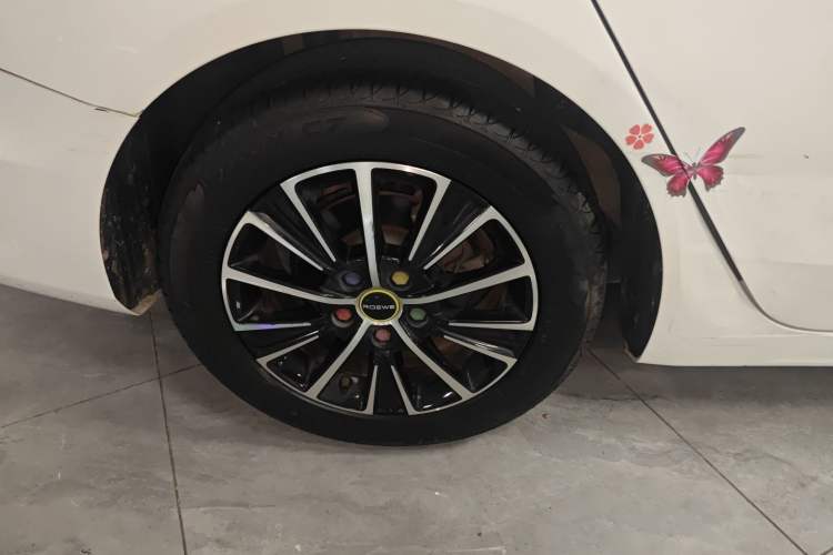 Used Roewe i5 2021 1.5L CVT Diamond Edition