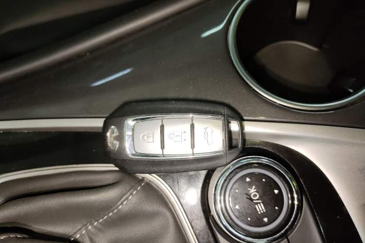 Used Infiniti Q50L 2022 2.0T Comfort Edition Vehicle Key