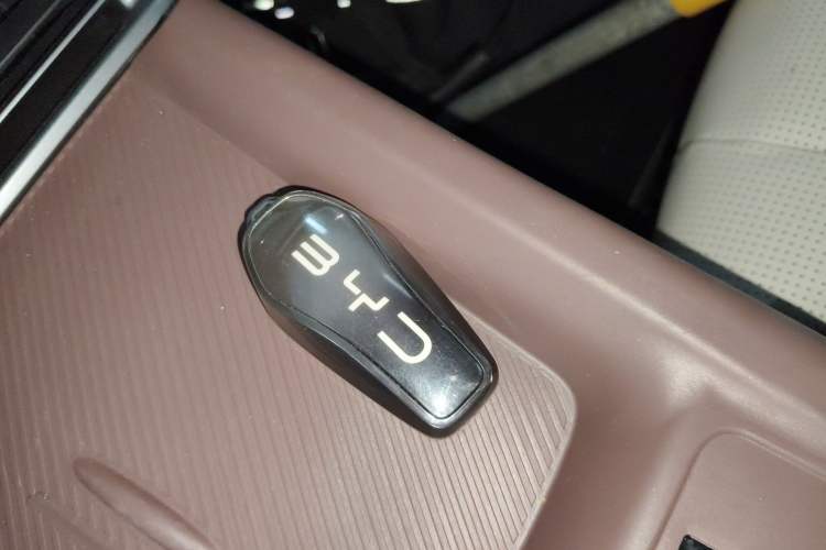 Used BYD Seal 07 DM-i 2025 DM-i 1.5L 125km Luxury Model Vehicle Key