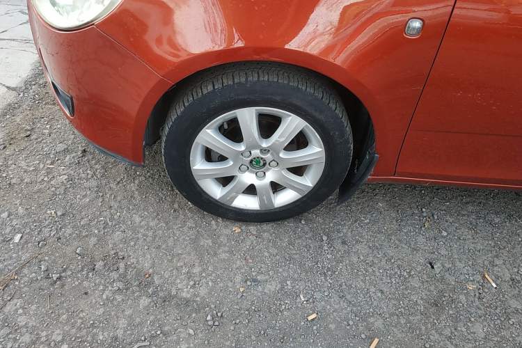 Used Skoda Fabia 2011 1.4L Automatic Crystal Edition