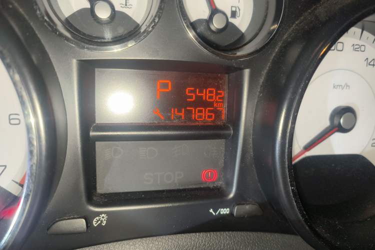 Used Peugeot 308 2012 1.6L Roland Garros Edition
