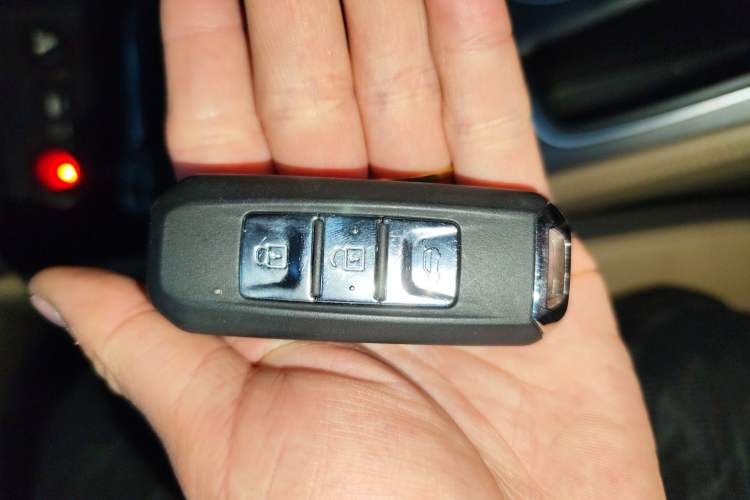 Used Baojun 730 2017 1.8L iAMT Prestige Version 7 Seats
