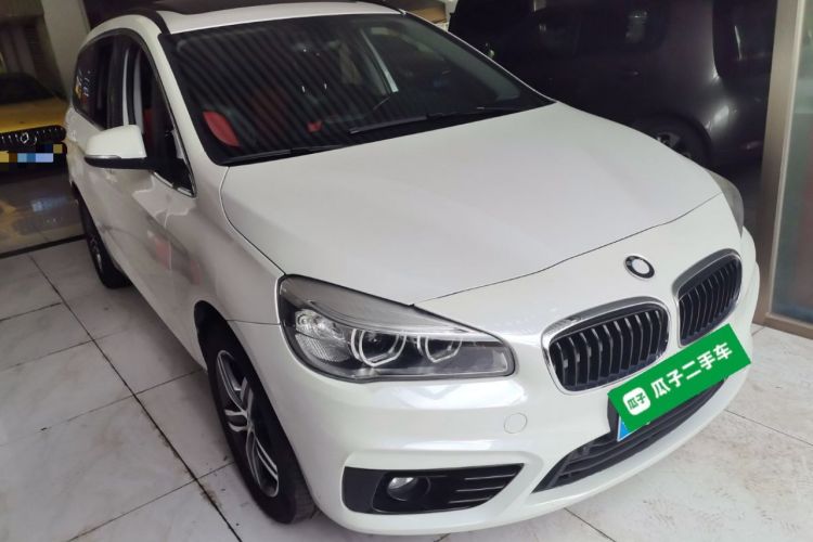 Used BMW 2 Series Gran Tourer 2015 218i Sports Design Package Front Right 45 Deg