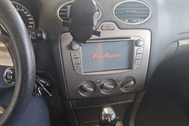 Used Ford Focus 2013 Hatchback Classic 1.8L Automatic Base Model Audio And AC Panel