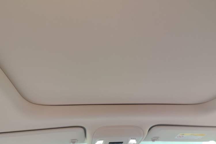 Used Buick Envision 2023 Encore Plus 652T Five-Seat Luxury Model