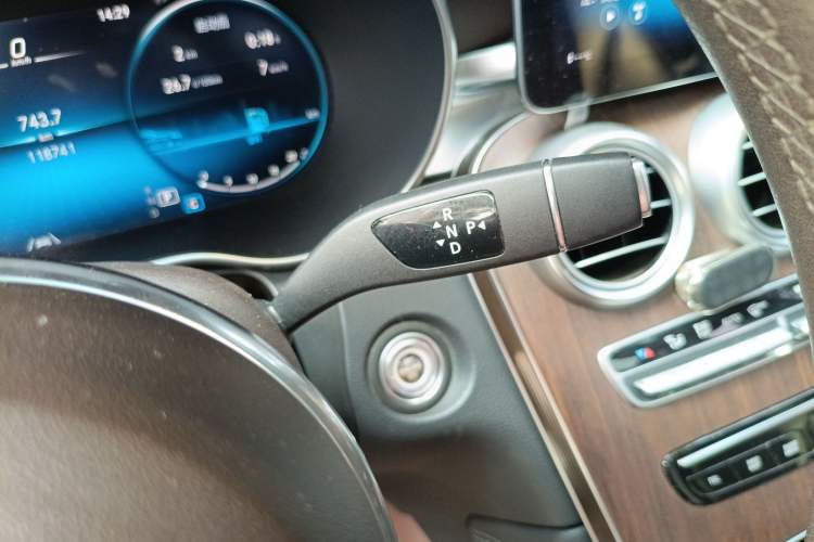 Used Mercedes-Benz GLC 2020 Facelift GLC 300 L 4MATIC Dynamic Edition