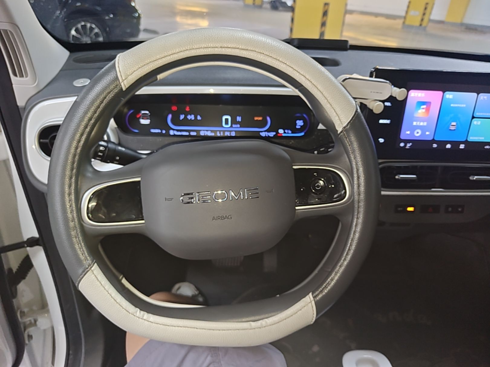 Geely Galaxy Panda 2025 210 km – Yuanqi Bear — снимка 13